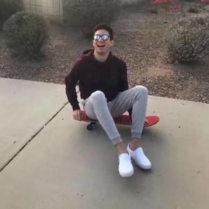 Meet your Posher, Brandon